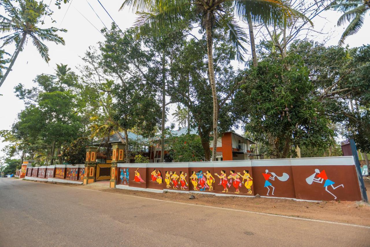 Malavikas Black Beach Resort วาร์คาลา ภายนอก รูปภาพ